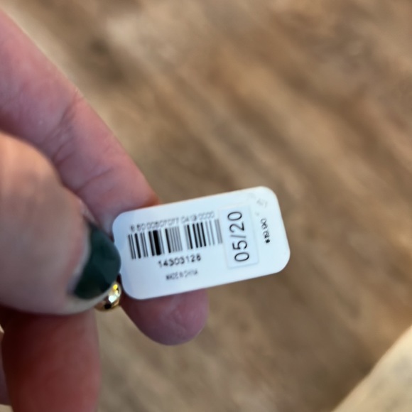 Express bangle bracelet! Brand new with tags - Picture 3 of 4